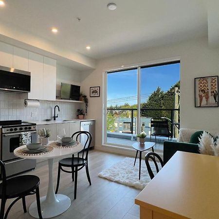 Hillside Oasis By Iris Properties! 維多利亞 外观 照片